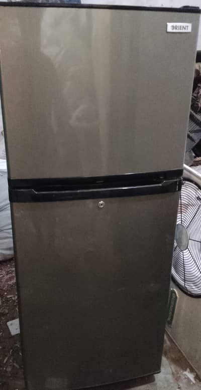 Orient medium fridge all ok