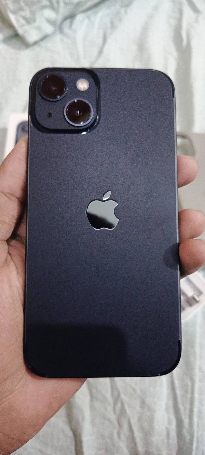iPhone 13 0