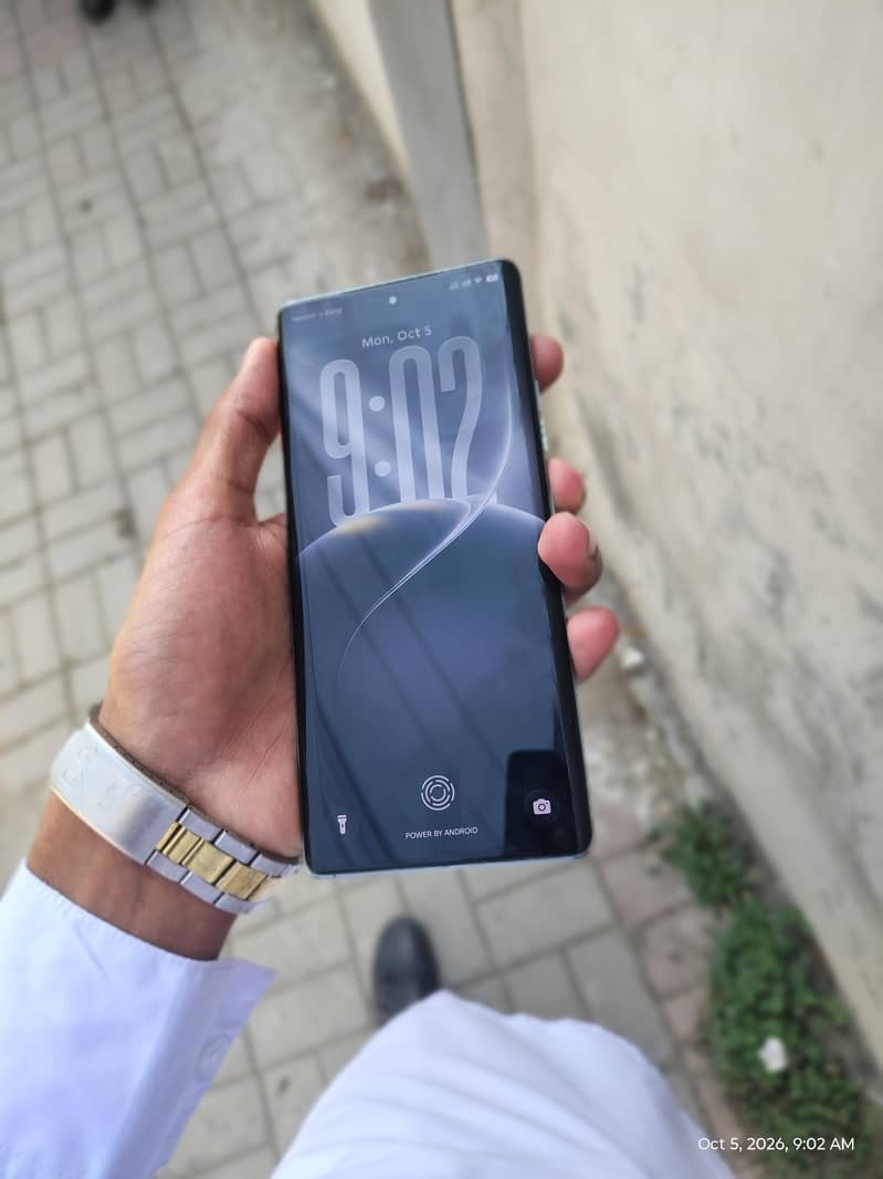 Tecno CAMON 40 Pro 9