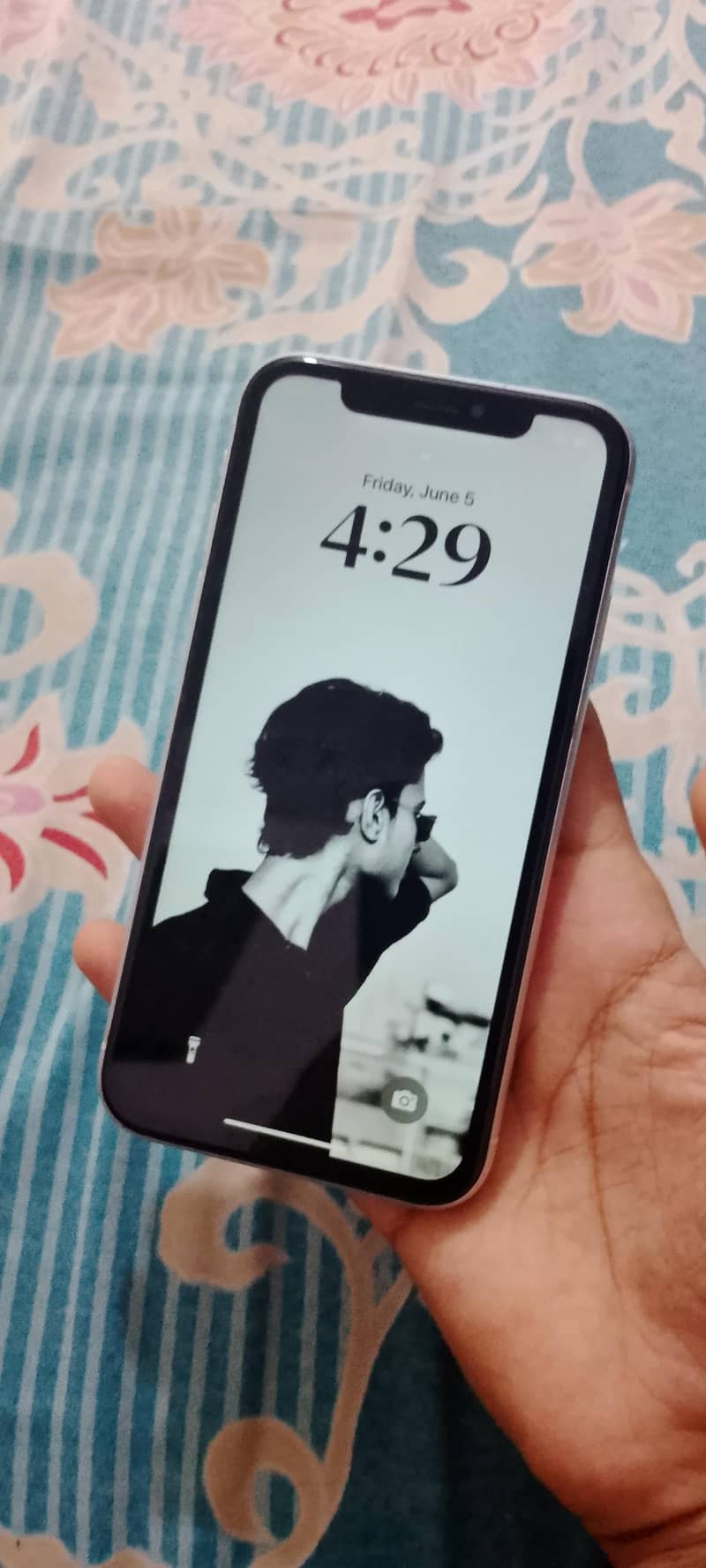 Apple iPhone XR 0
