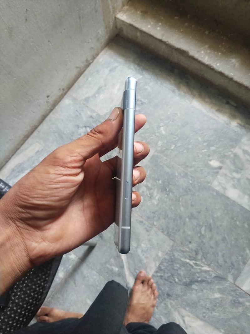 Google Pixel 7a 4