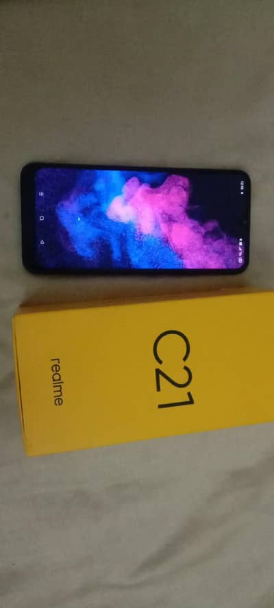 Realme C21