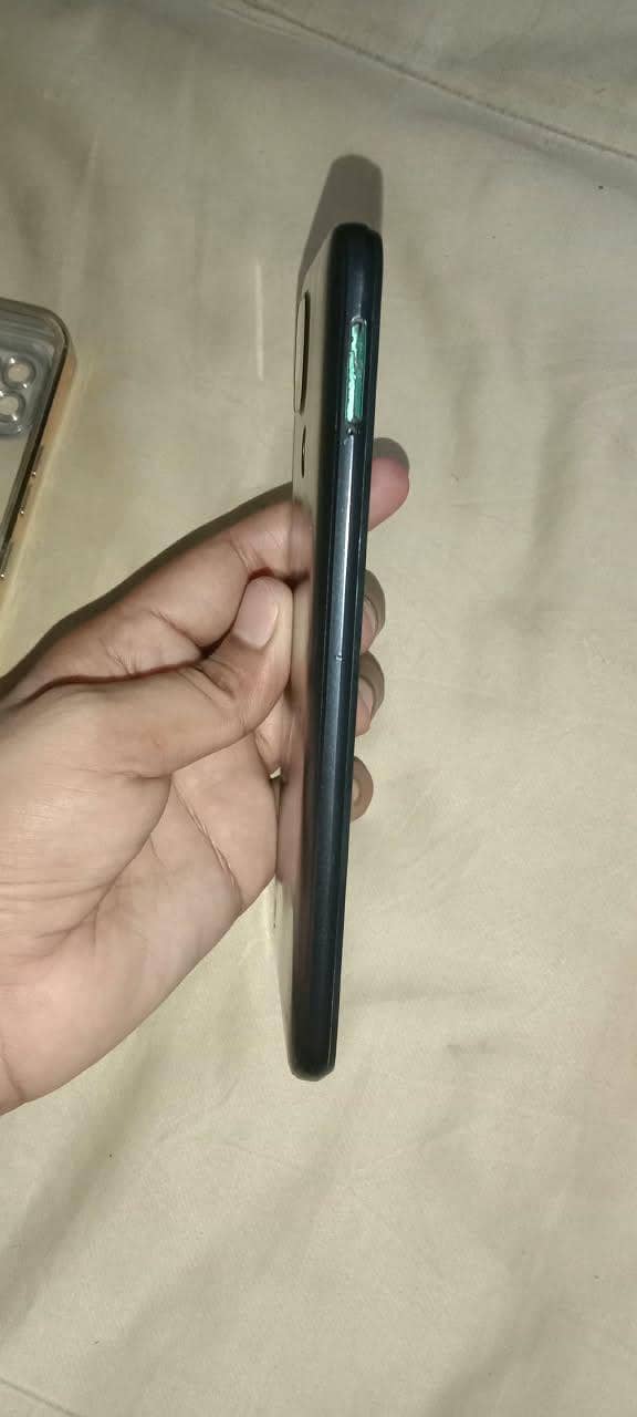 Realme C21 2