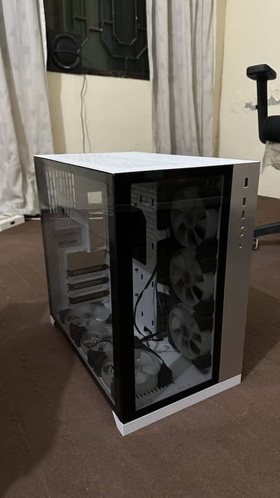 Lian Li O11 Dynamic & Accessories