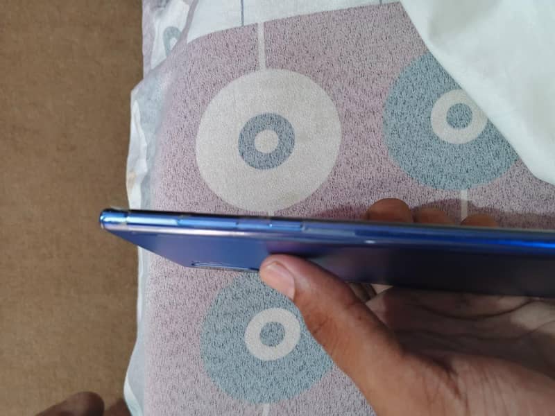 Samsung Mobile Note 10 Plus 3