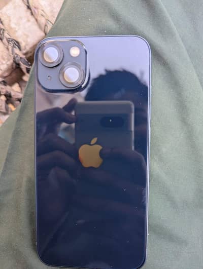 Apple iPhone 13