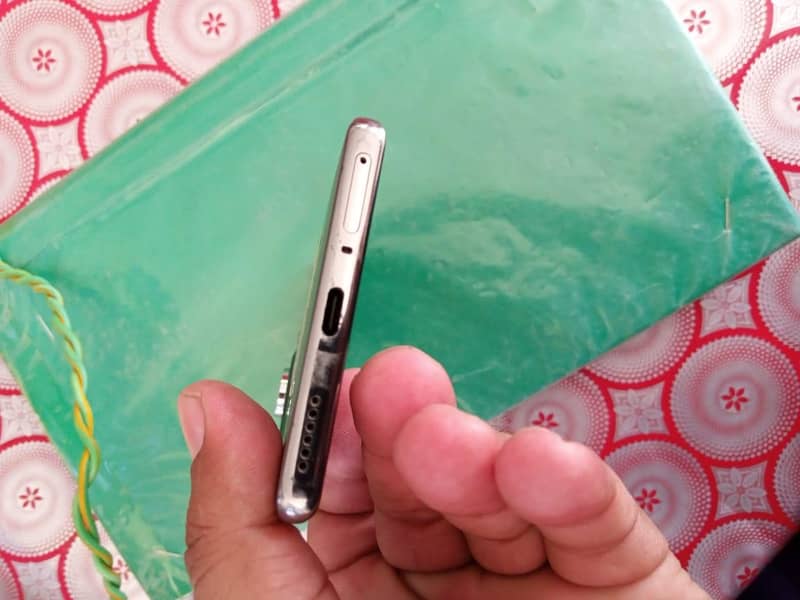 Tecno CAMON 40 Pro 3