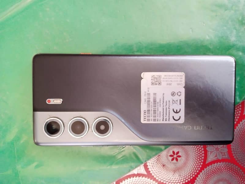 Tecno CAMON 40 Pro 5