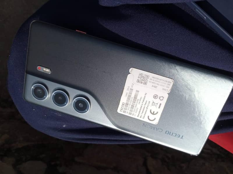 Tecno CAMON 40 Pro 10