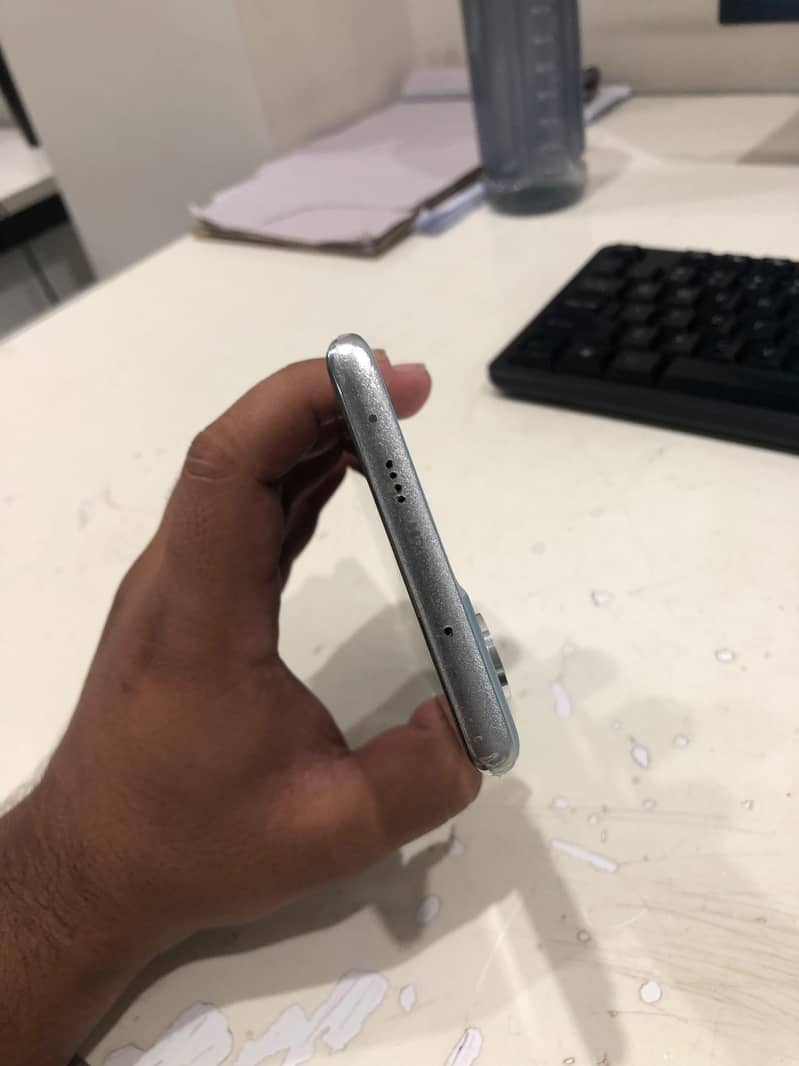Tecno CAMON 40 Pro 6