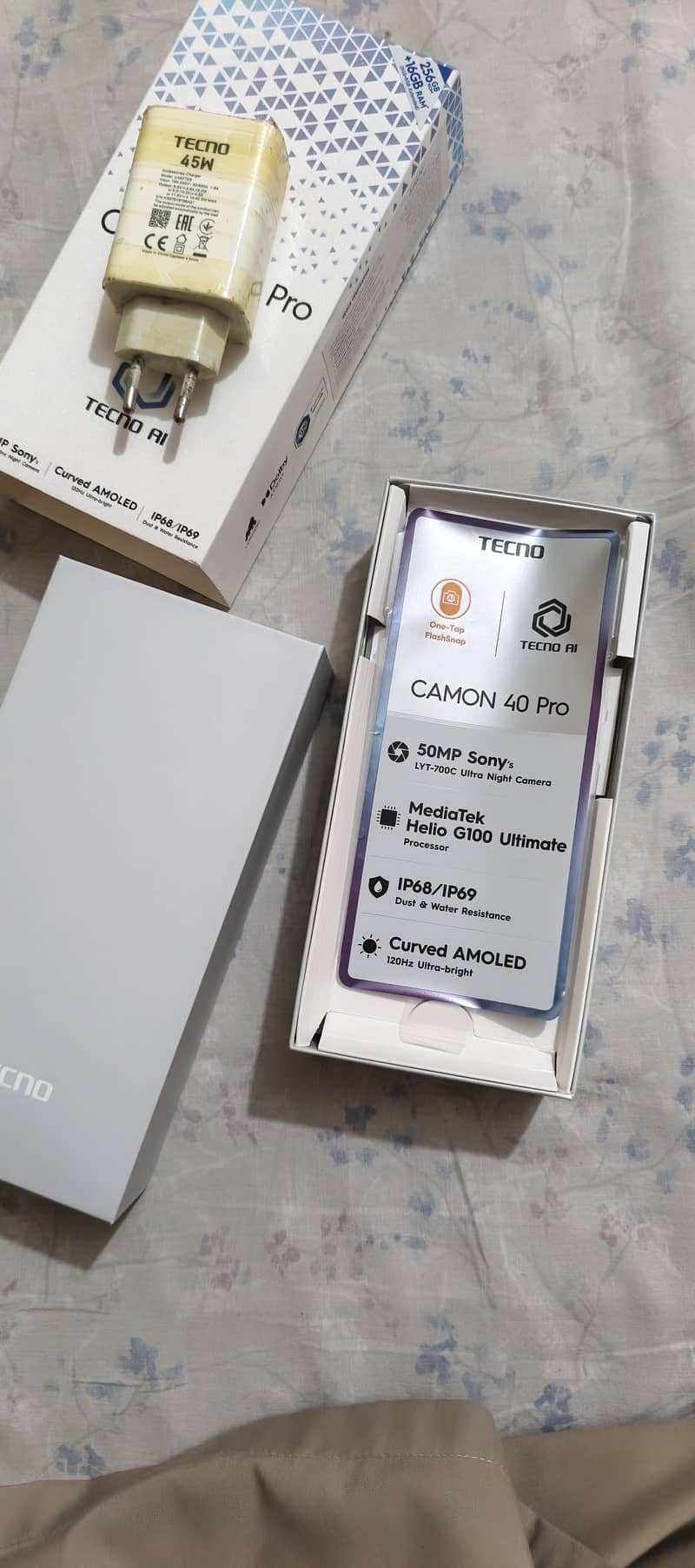 Tecno CAMON 40 Pro 9