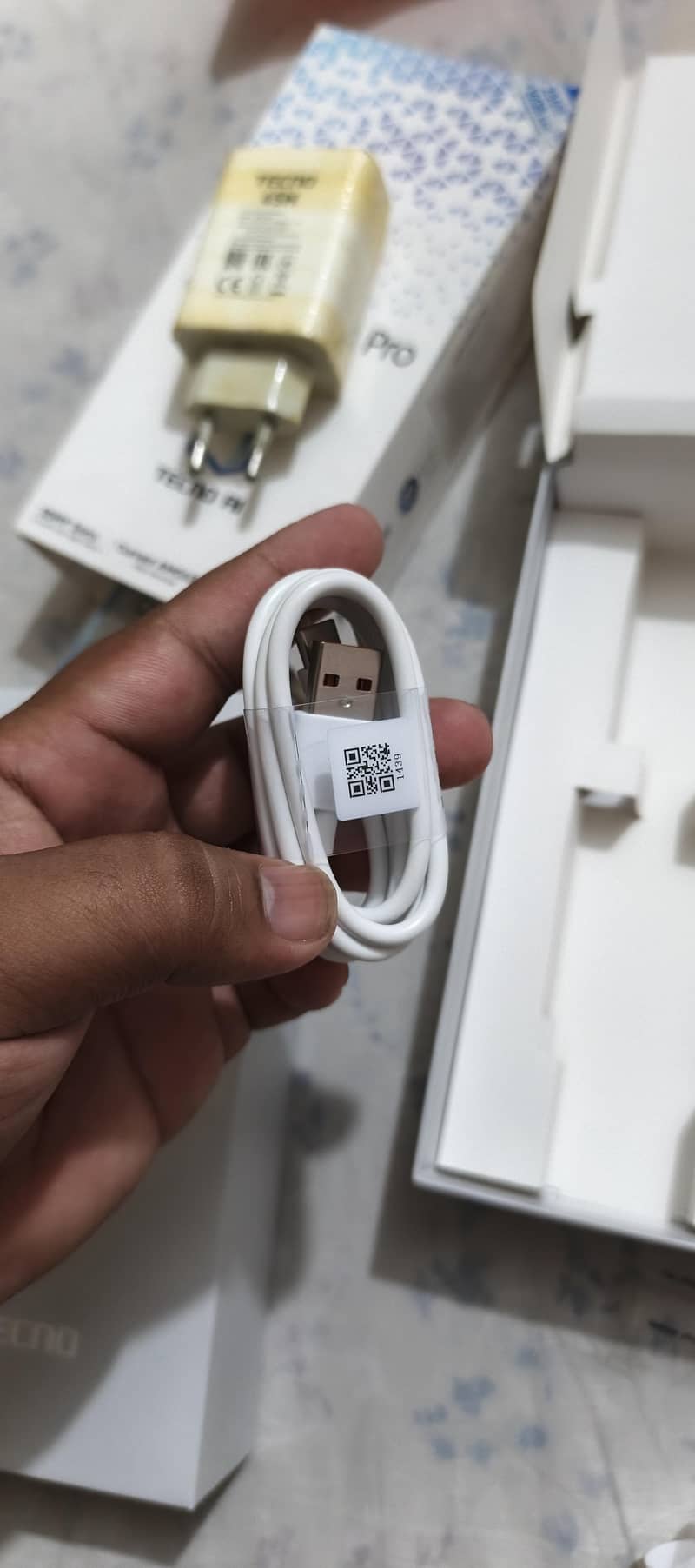Tecno CAMON 40 Pro 14