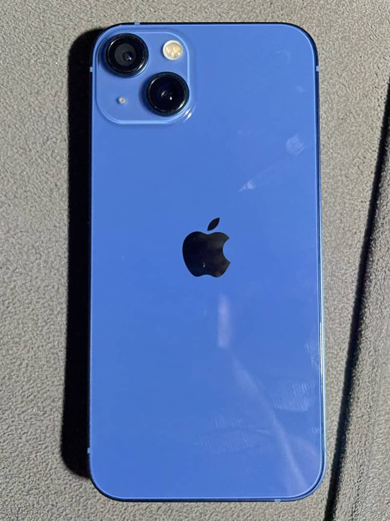 Apple iPhone 13 0