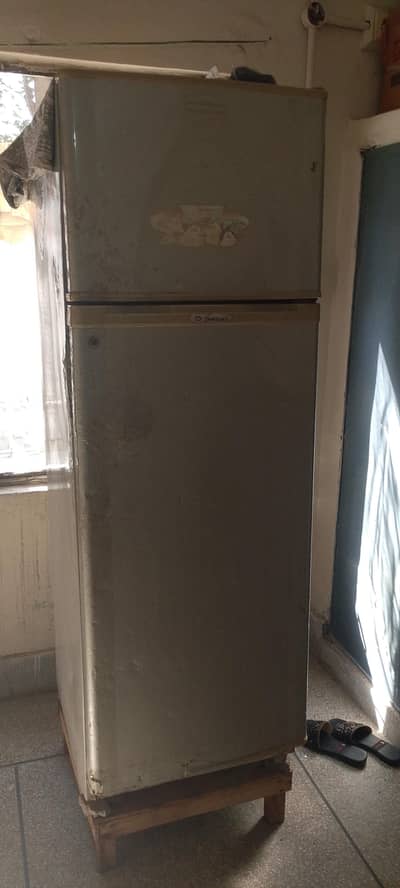 Dawlance double door fridge