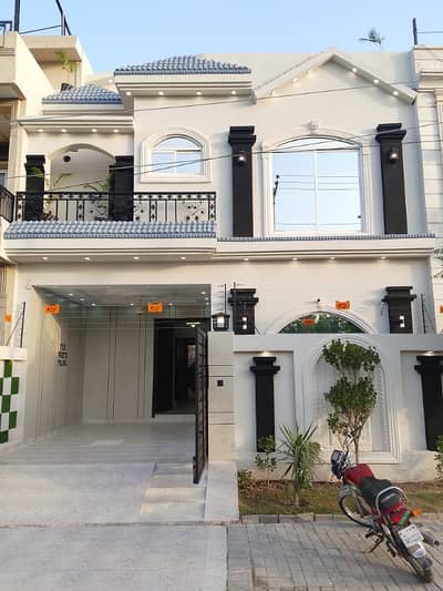 5 Marla Classic Design House Available For Sale
