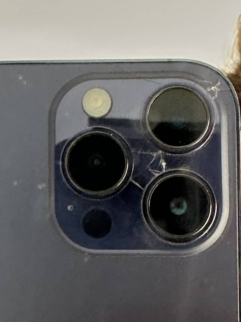 Apple iPhone 14 Pro 1