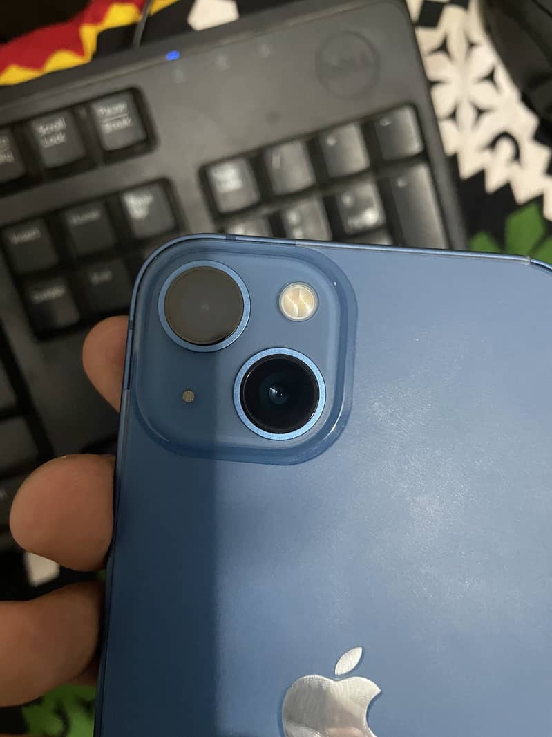Apple iPhone 13 1