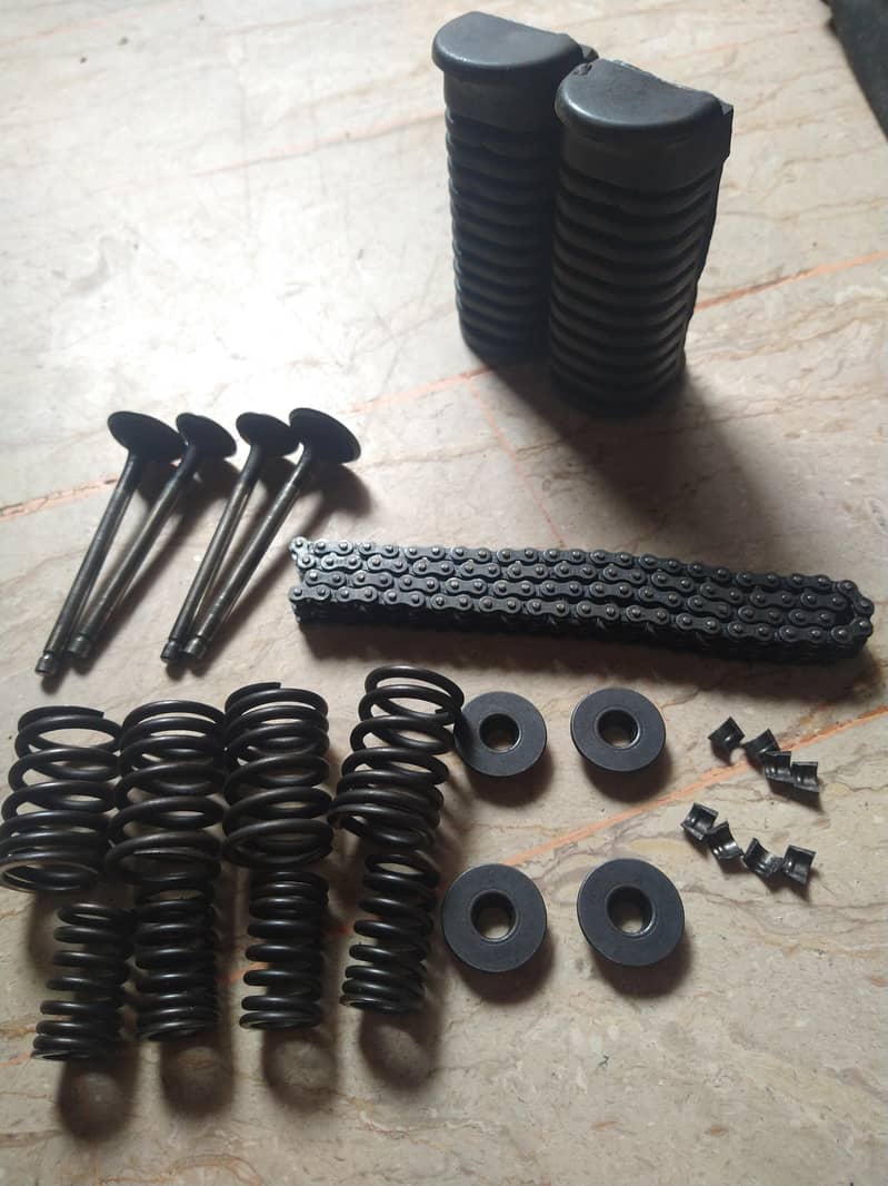 honda cs200 Valve with timing chain 1