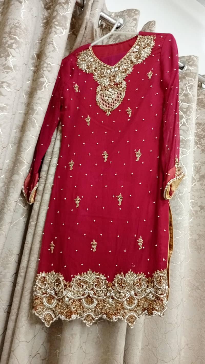 barat suit 3