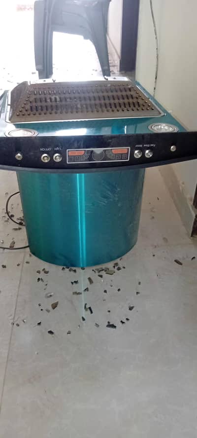 A kitchen hood available for sale at very reasonable price