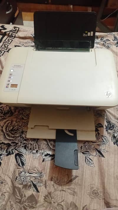 HP Deskjet Ink Advantage 2545 All In One in new Condition, rare used.