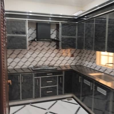I'M RENTING OUT A 10 MARLA UPPER PORTION WITH THREE BEDROOMS ATTACH BATH TV LOUNGE ONE KITCHEN. NEAR SCHOOL MARKET