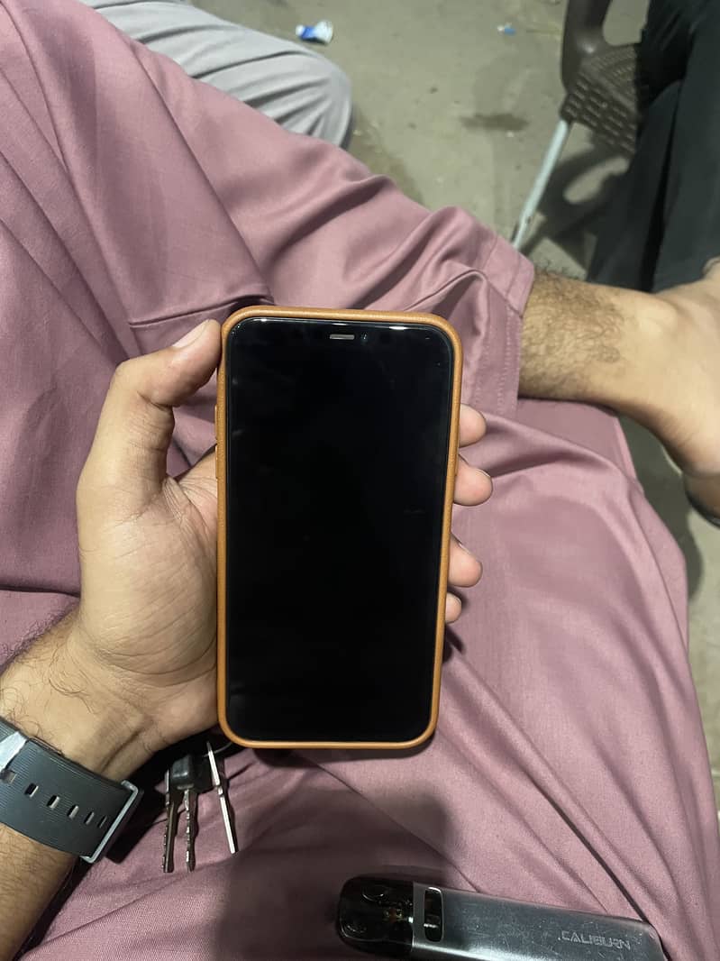 Apple iPhone 11 6
