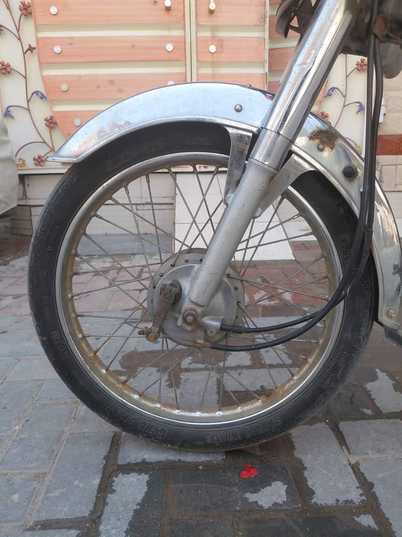 Honda CD 70 3