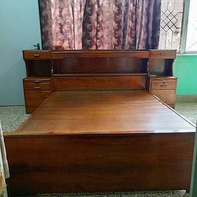 queen bed