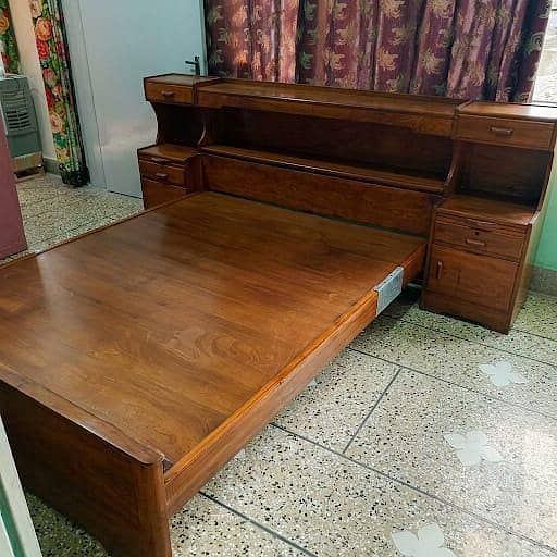 queen bed 3
