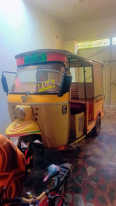 teezraftar Rickshaw for sail good condition