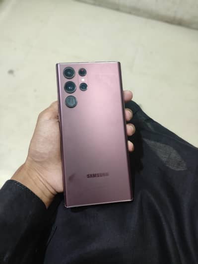 Samsung Mobile S22 Ultra totally jeniune