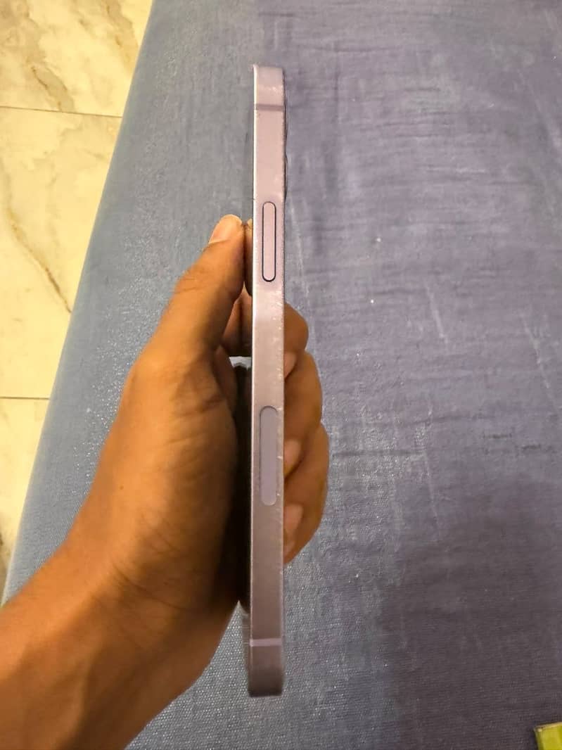 Apple iPhone 12 2