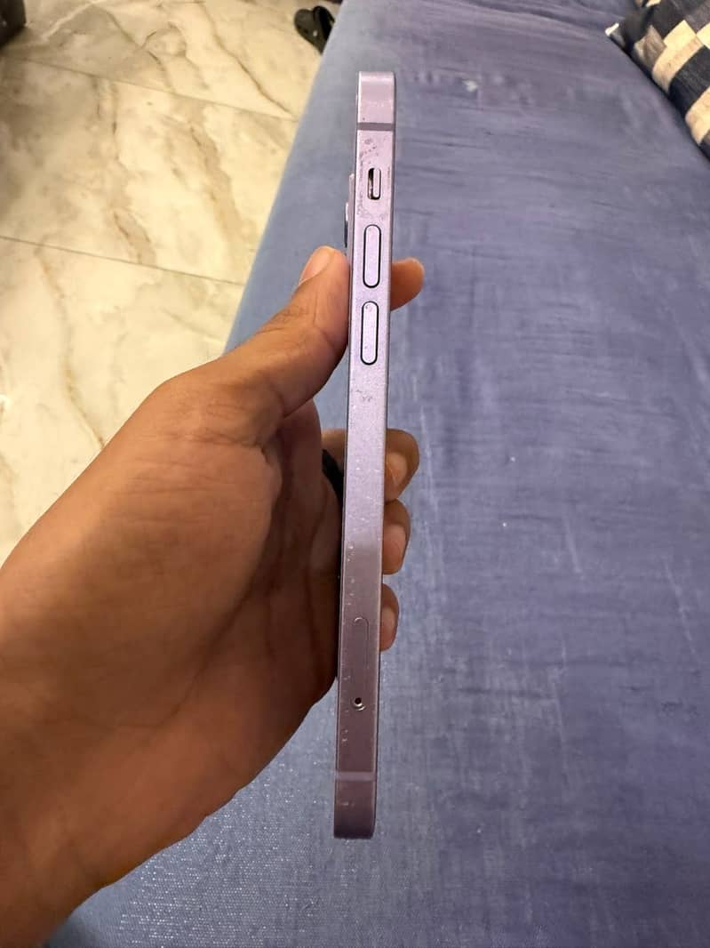 Apple iPhone 12 3