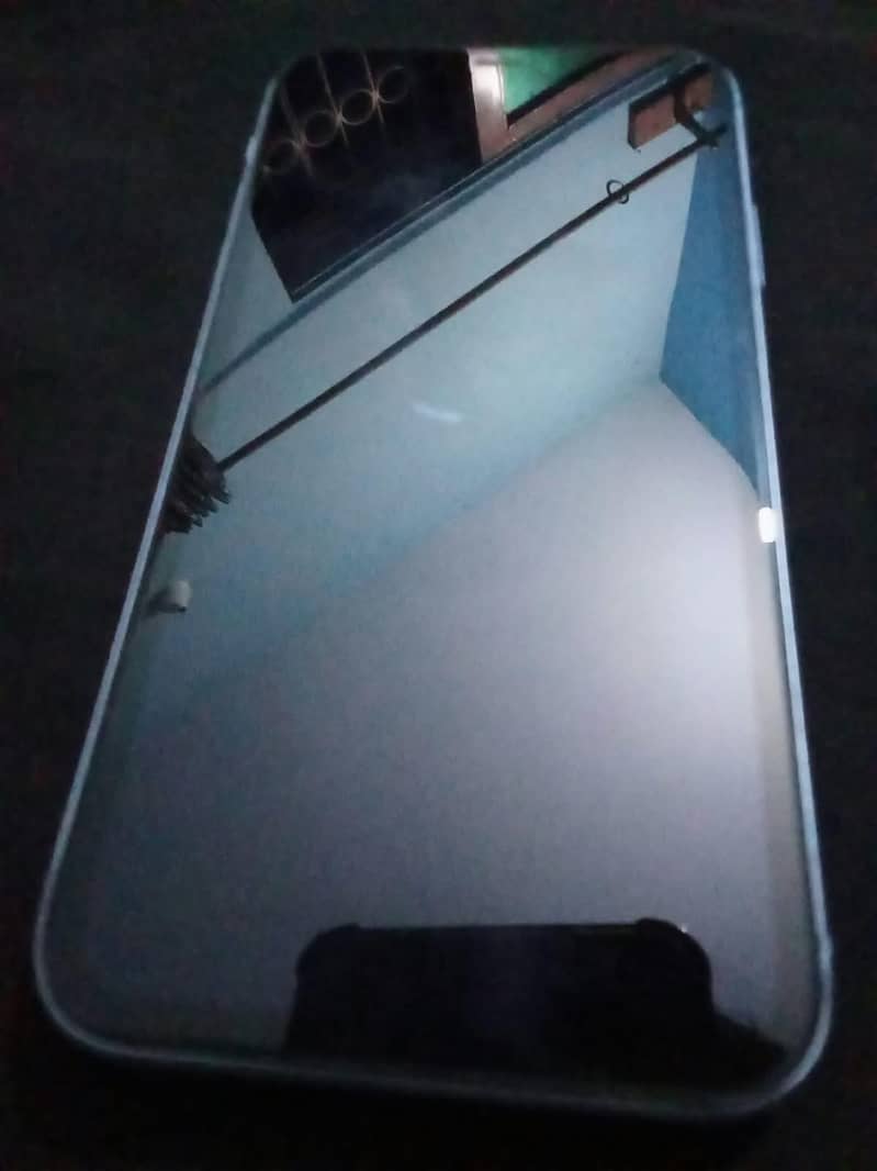 Apple iPhone XR 1