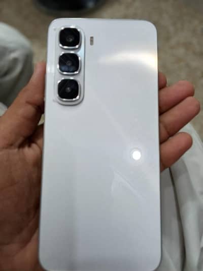 Infinix Hot 60i