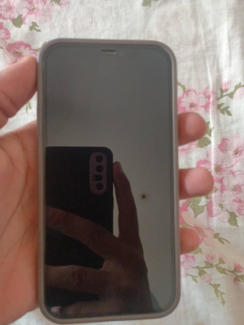 Apple iPhone 12 7