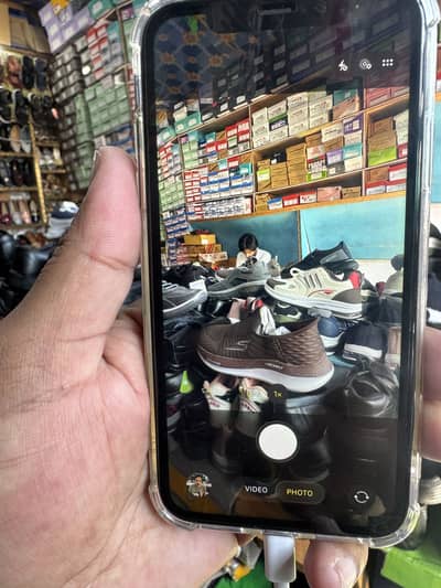 Apple iPhone 11 /128 / non pta ESIM time
