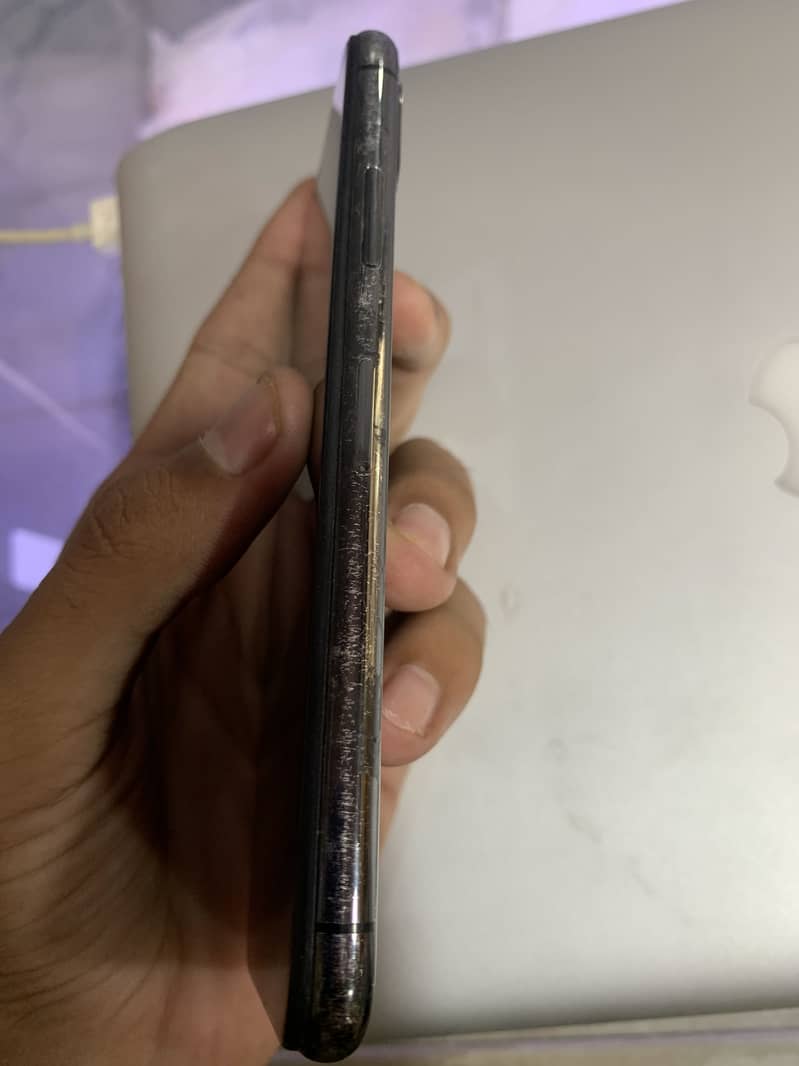 Apple iPhone X 2