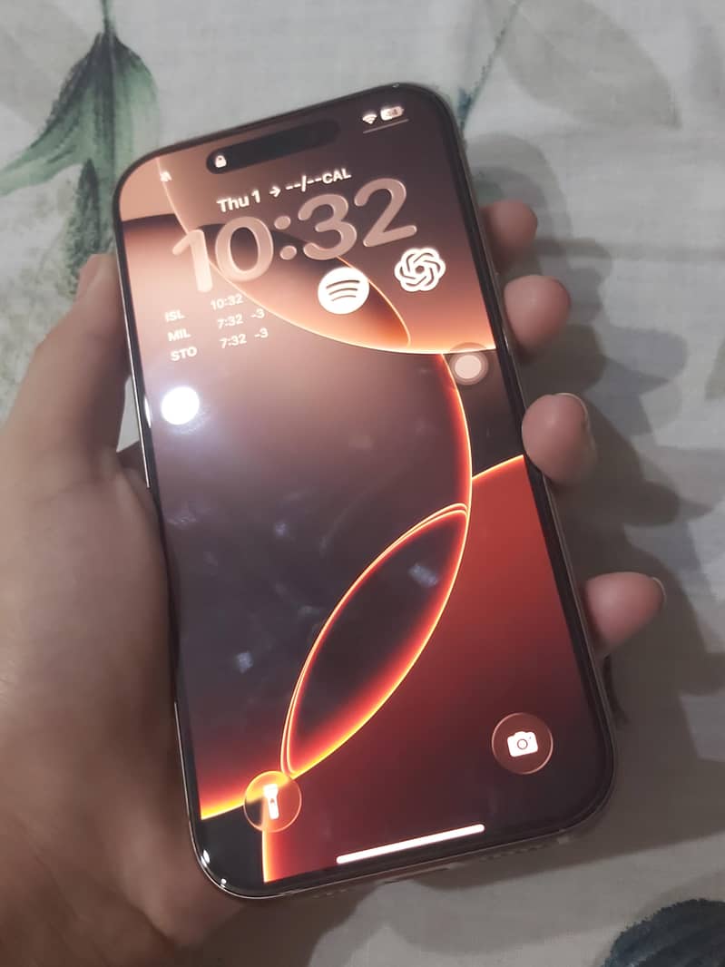 Apple iPhone 16 Pro JV 2
