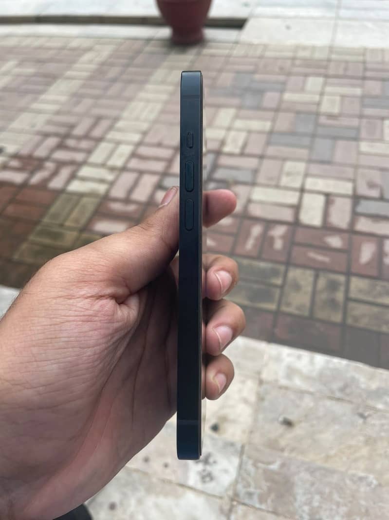 Apple iPhone 14 1