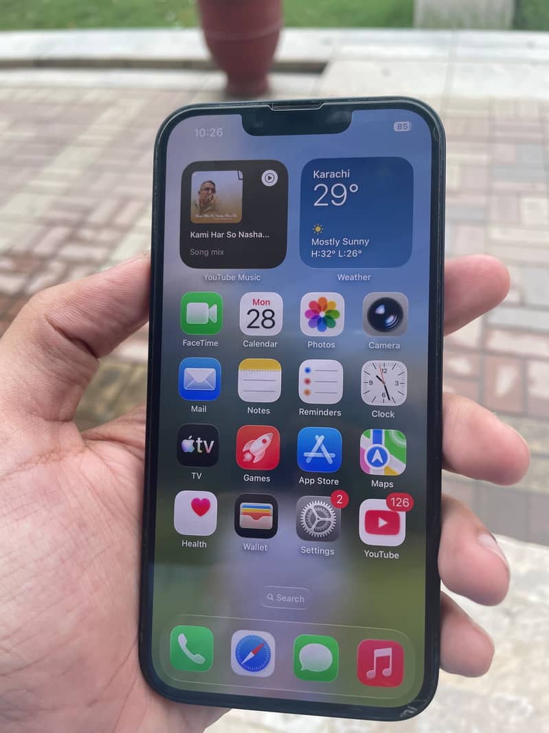 Apple iPhone 14 4