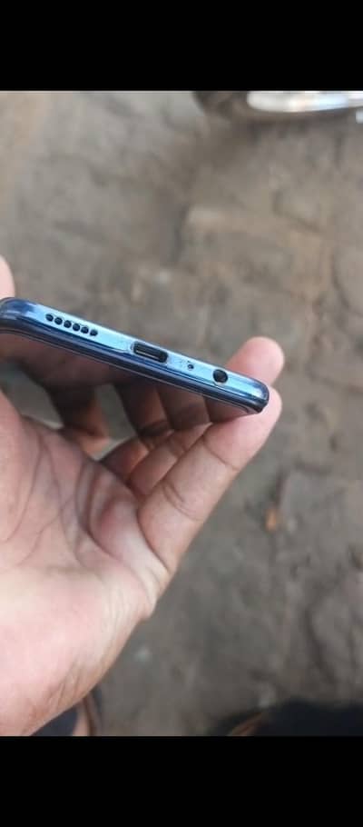 Vivo V21e