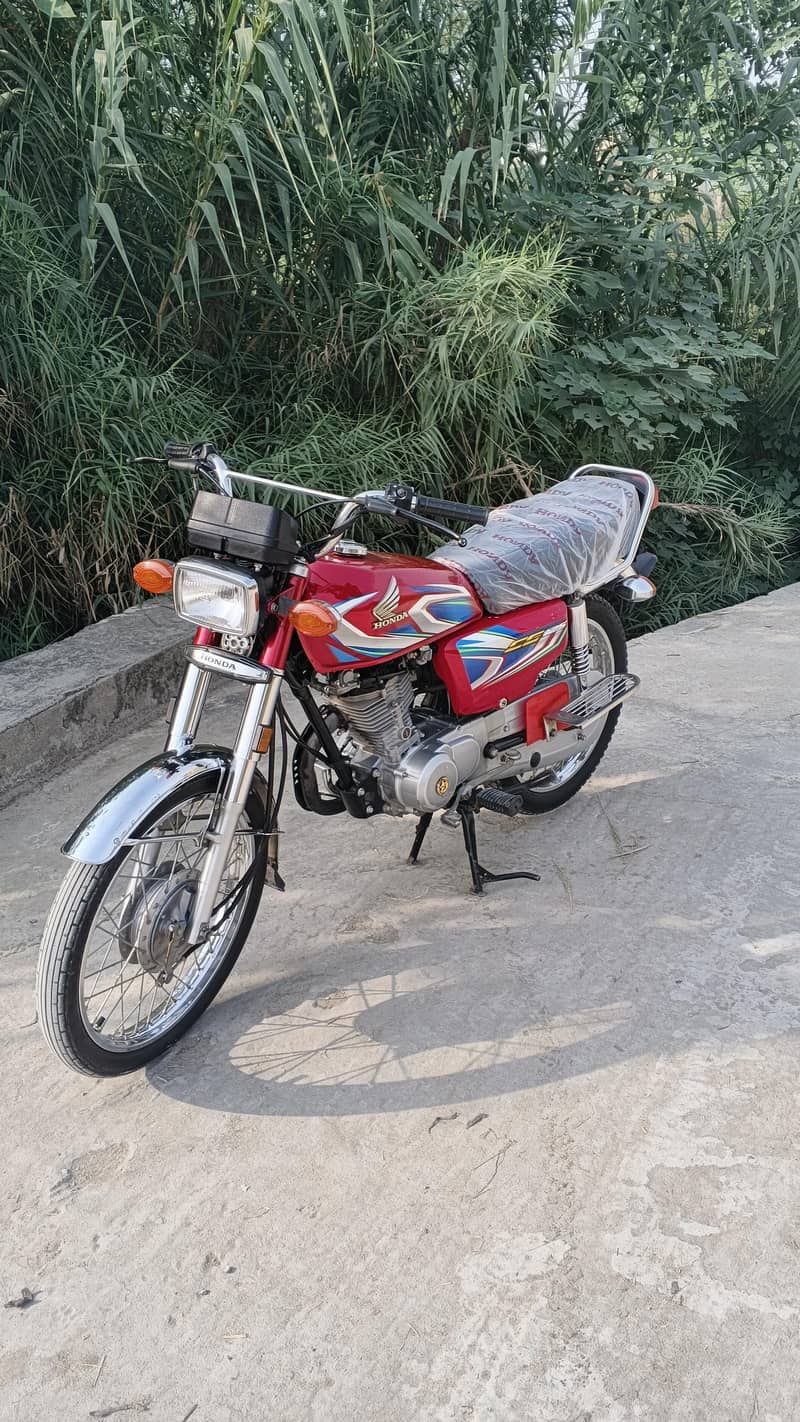 CG 125 4