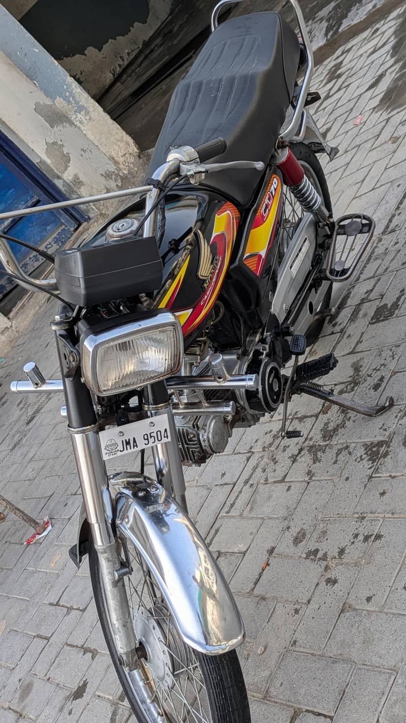 HONDA CD-70 (MODEL-2012) 1