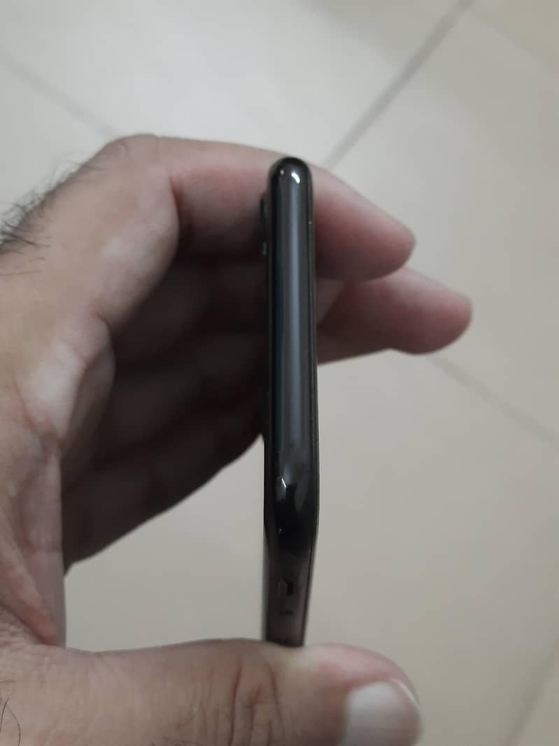 Apple iPhone 7 1