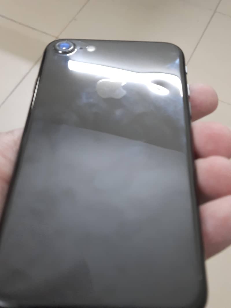 Apple iPhone 7 5