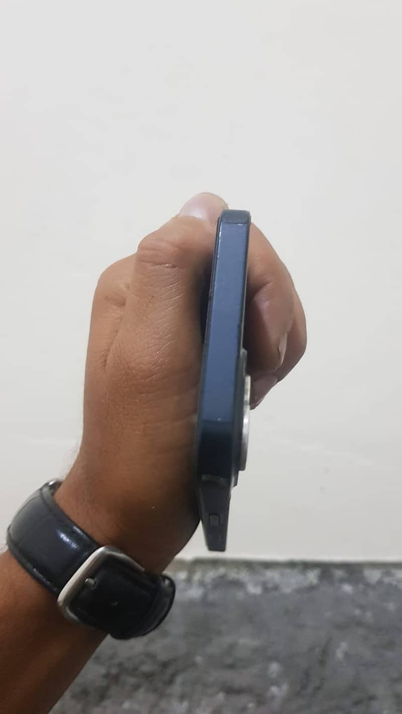 iphone 13 with box 1