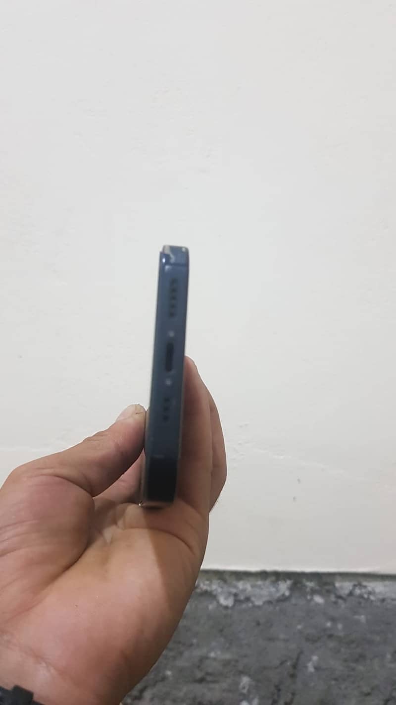 iphone 13 with box 2
