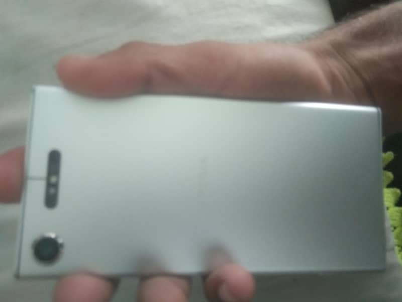 Sony XZ1 1